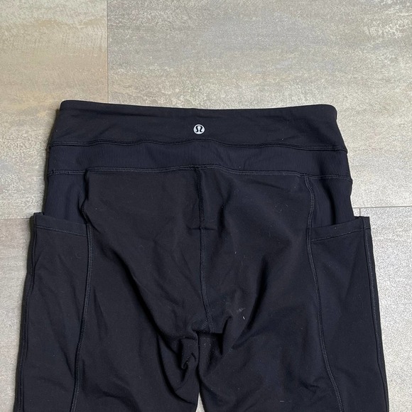 SOLD Lululemon Leggings Size 8 - Picture 5 of 6